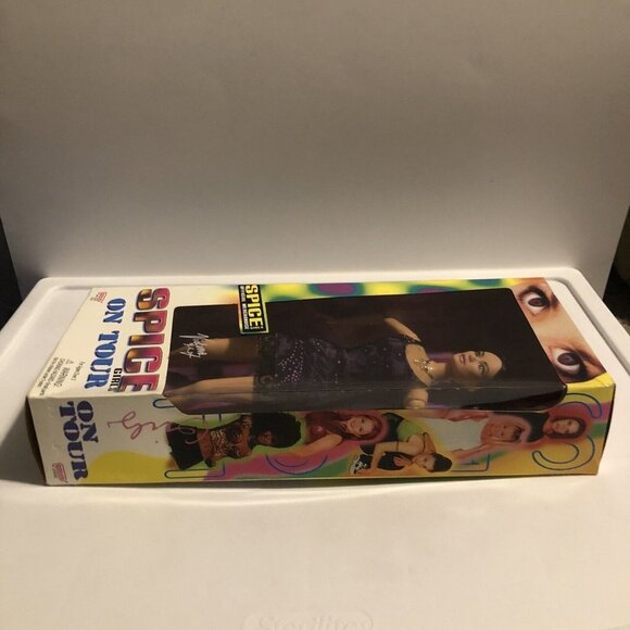 Spice Girls On Tour Posh Spice Doll Victoria Galoob Official Merchandise - Picture 8 of 9